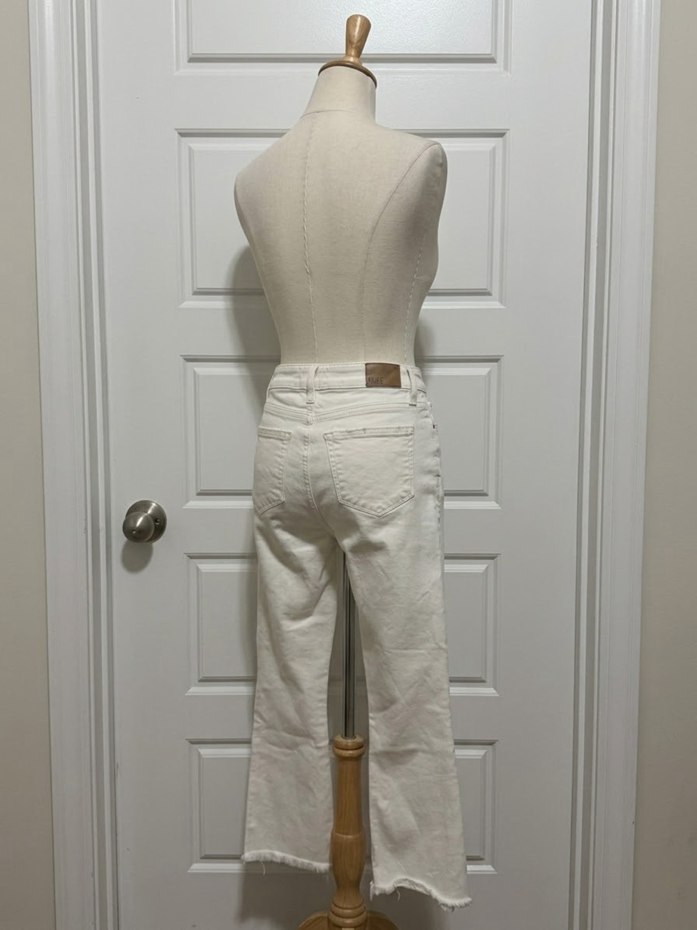 PAIGE Off-White Cropped Straight-Leg Jeans